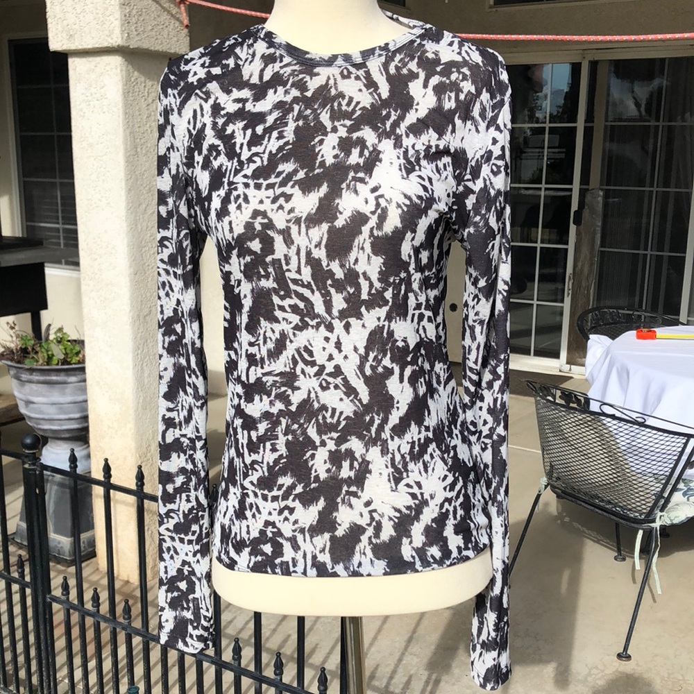 Topshop Black and White Patterned Women's Top